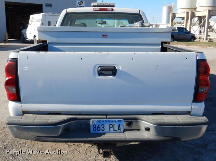 image for item DN2518 2005 Chevrolet Silverado 1500  Ext. Cab pickup truck