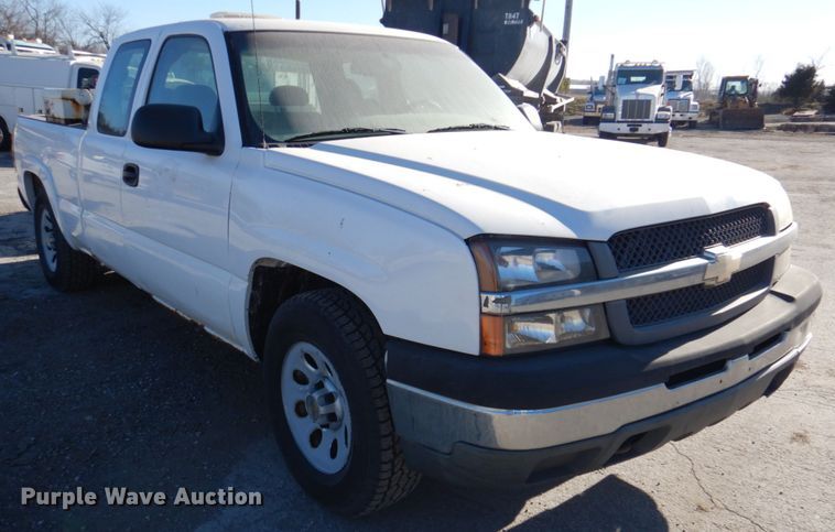 image for item DN2518 2005 Chevrolet Silverado 1500  Ext. Cab pickup truck