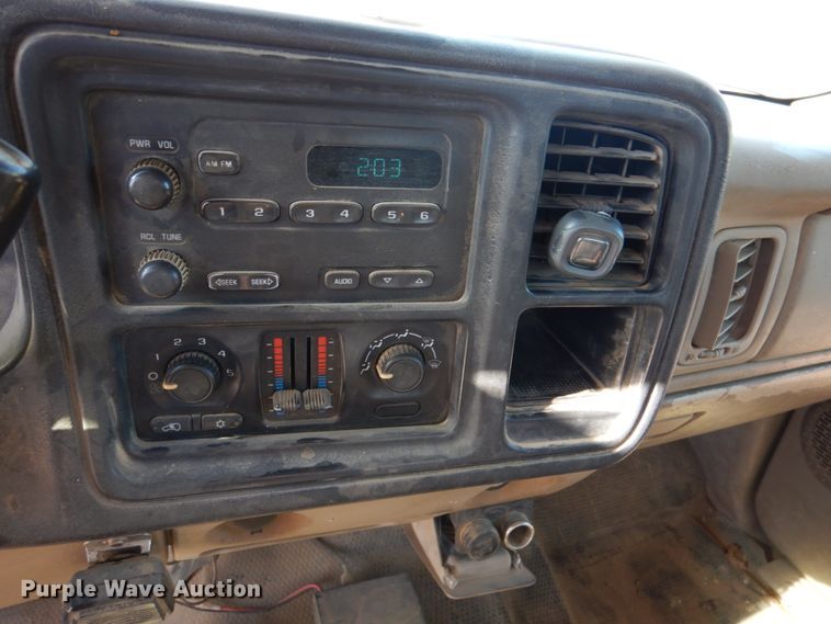 image for item DN2518 2005 Chevrolet Silverado 1500  Ext. Cab pickup truck