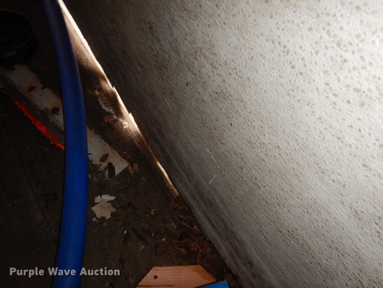 image for item DN2545 1988 Fruehauf  dry van trailer