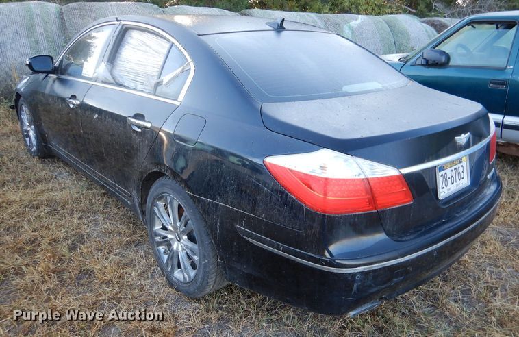 image for item DN5262 2010 Hyundai Genesis
