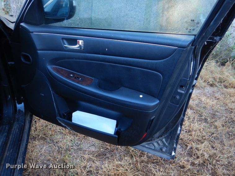 image for item DN5262 2010 Hyundai Genesis