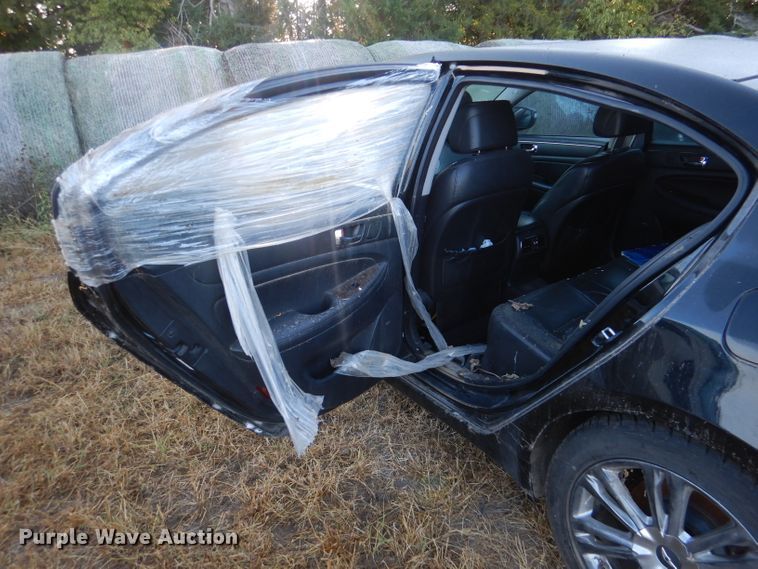 image for item DN5262 2010 Hyundai Genesis