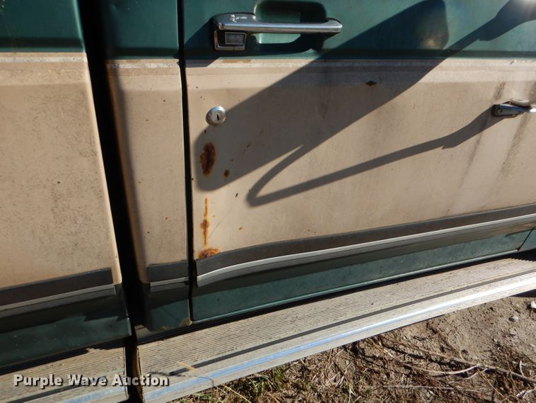 image for item DN5335 1990 Ford F150  pickup truck