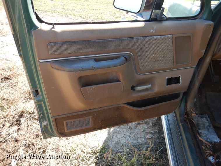 image for item DN5335 1990 Ford F150  pickup truck