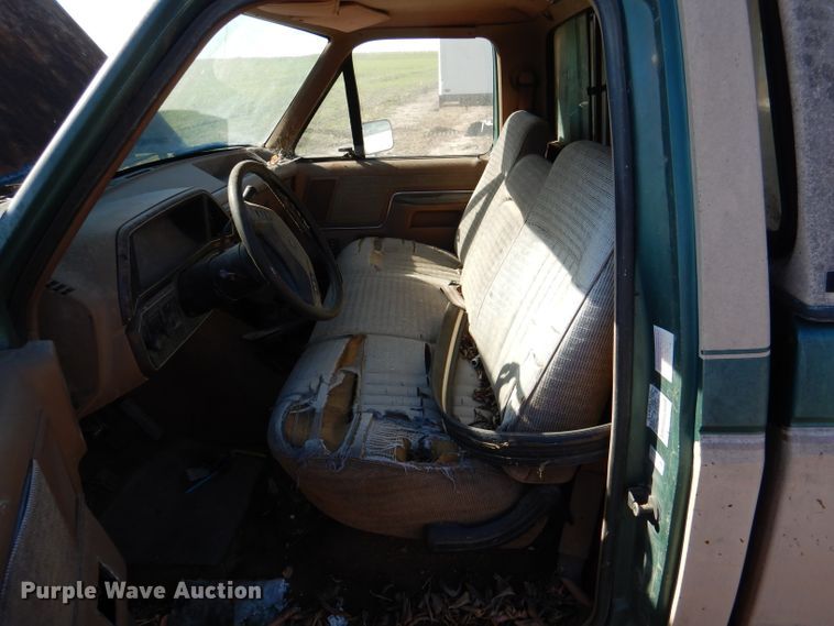 image for item DN5335 1990 Ford F150  pickup truck