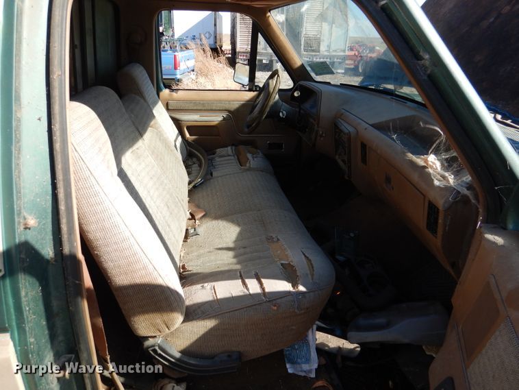 image for item DN5335 1990 Ford F150  pickup truck