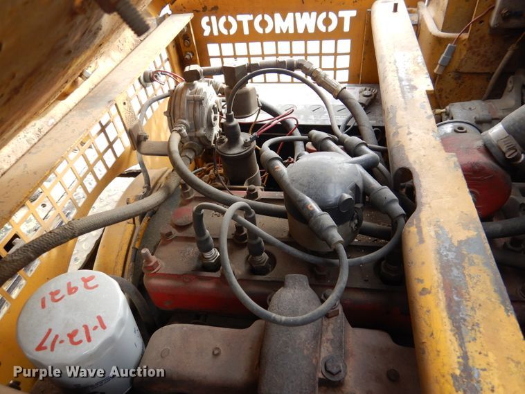 image for item DN5379 Towmotor 462SLP4024  forklift