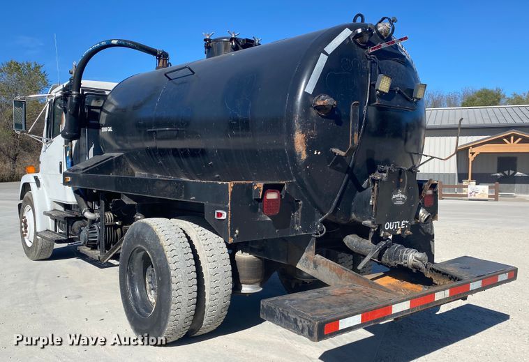 image for item DN6572 1998 Freightliner FL80  vacuum truck