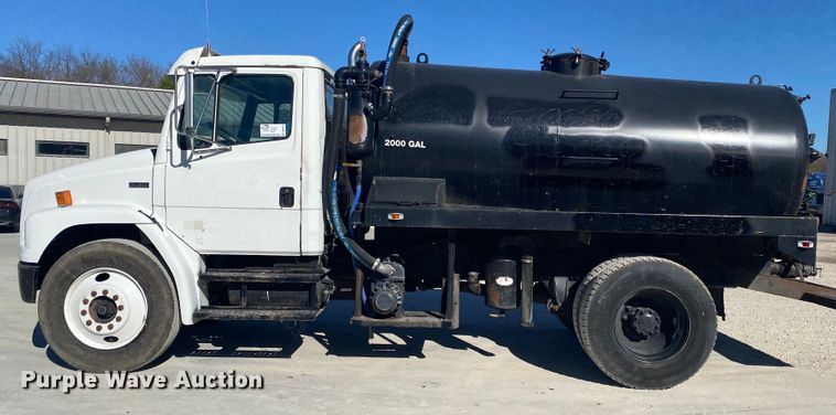 image for item DN6572 1998 Freightliner FL80  vacuum truck