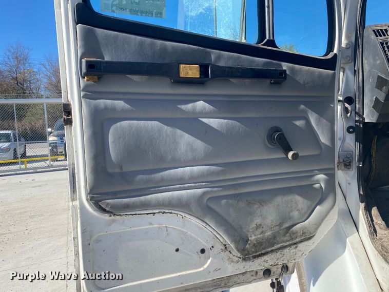 image for item DN6572 1998 Freightliner FL80  vacuum truck