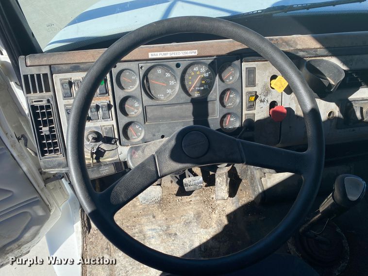 image for item DN6572 1998 Freightliner FL80  vacuum truck