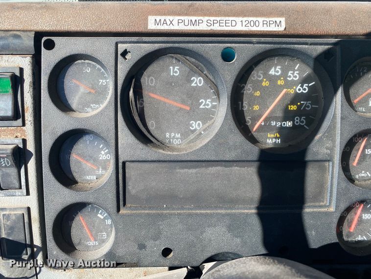 image for item DN6572 1998 Freightliner FL80  vacuum truck