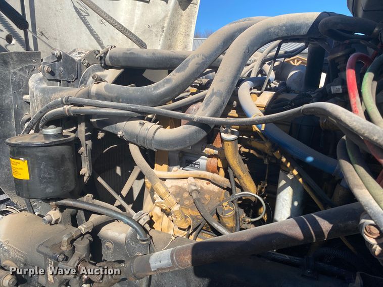 image for item DN6572 1998 Freightliner FL80  vacuum truck