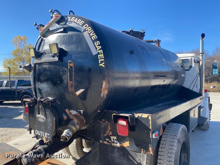 image for item DN6572 1998 Freightliner FL80  vacuum truck