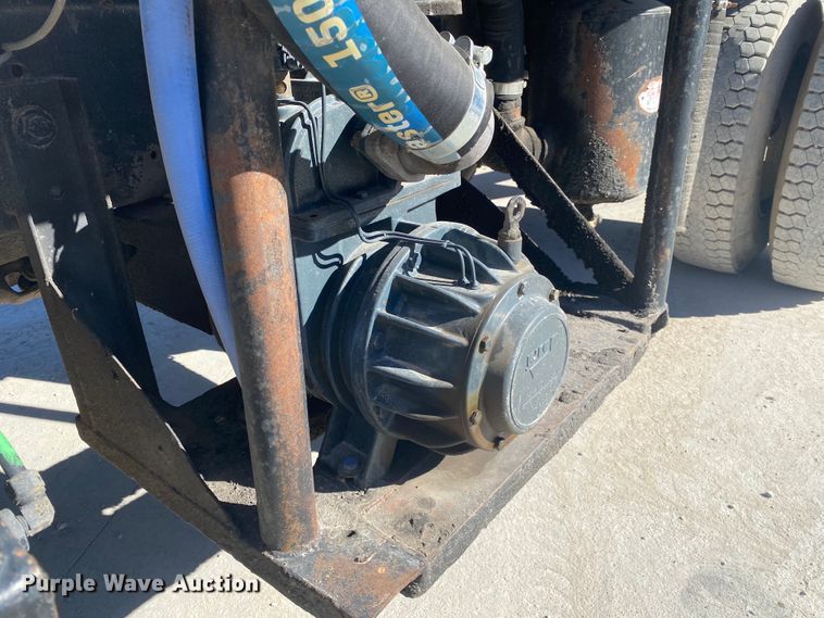 image for item DN6572 1998 Freightliner FL80  vacuum truck