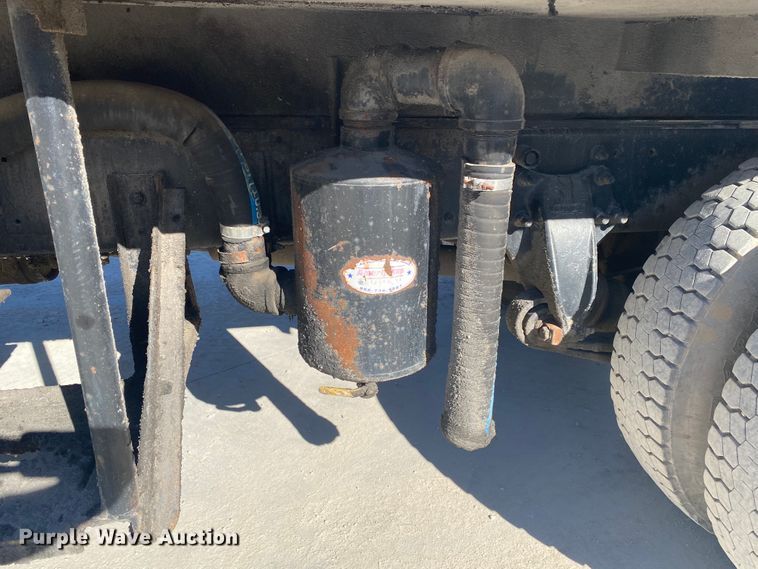 image for item DN6572 1998 Freightliner FL80  vacuum truck