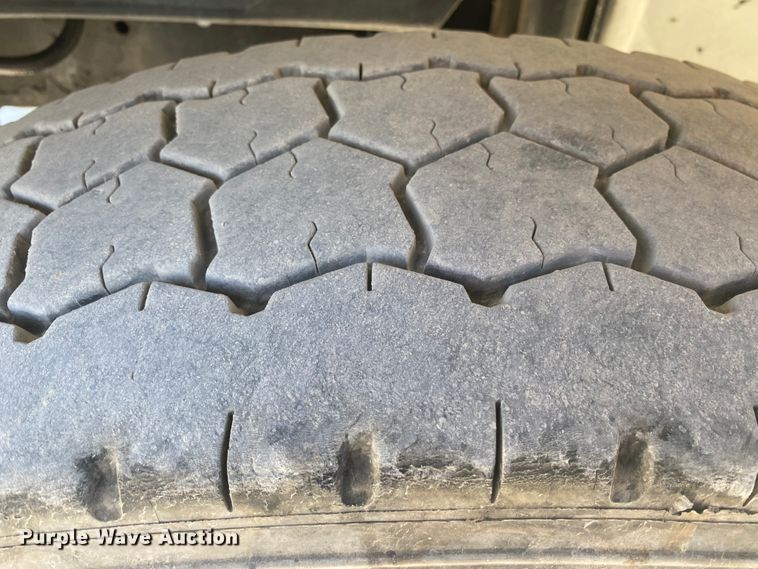 image for item DN6572 1998 Freightliner FL80  vacuum truck