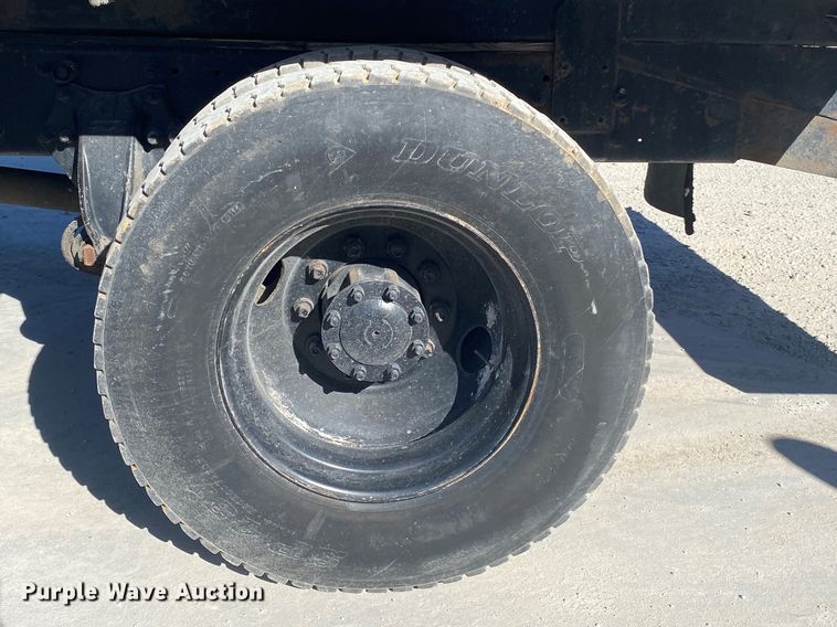 image for item DN6572 1998 Freightliner FL80  vacuum truck