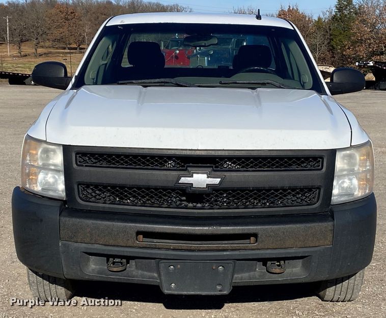 image for item DN6596 2011 Chevrolet Silverado 1500  Ext. Cab pickup truck