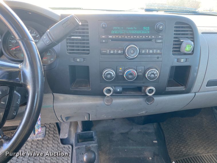 image for item DN6596 2011 Chevrolet Silverado 1500  Ext. Cab pickup truck