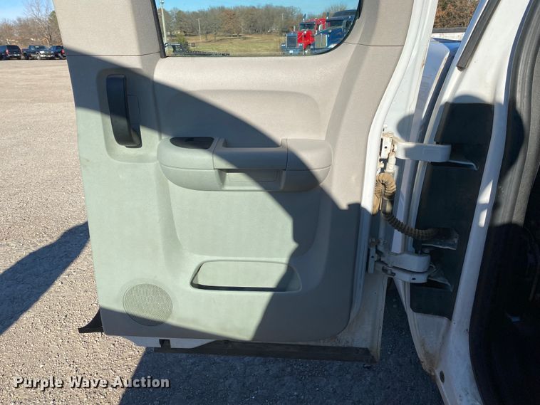 image for item DN6596 2011 Chevrolet Silverado 1500  Ext. Cab pickup truck