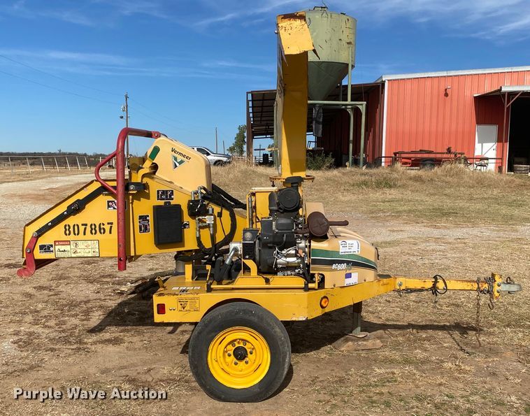 image for item DN6601 2010 Vermeer BC600XL  wood chipper