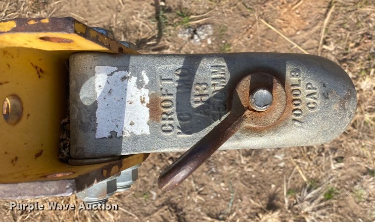 image for item DN6601 2010 Vermeer BC600XL  wood chipper