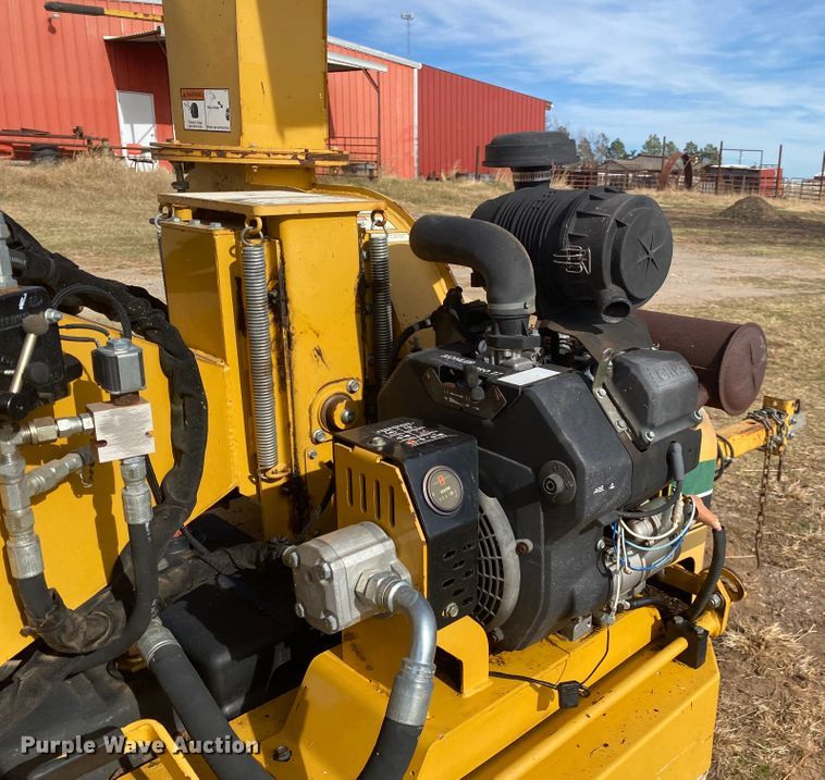 image for item DN6601 2010 Vermeer BC600XL  wood chipper