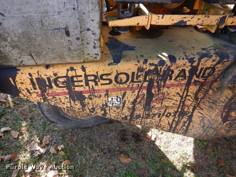 image for item DY9734 Blaw Knox DA350  seal coat machine