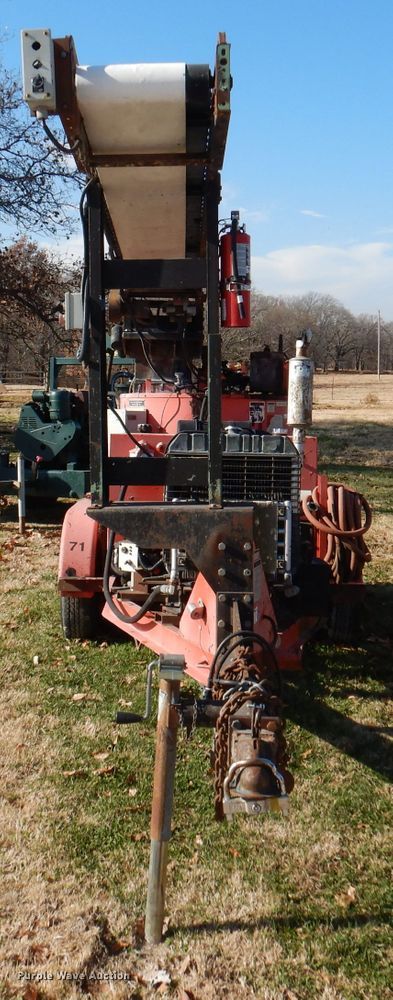 image for item DY9735 1999 Crafco SSI95DC  melter applicator