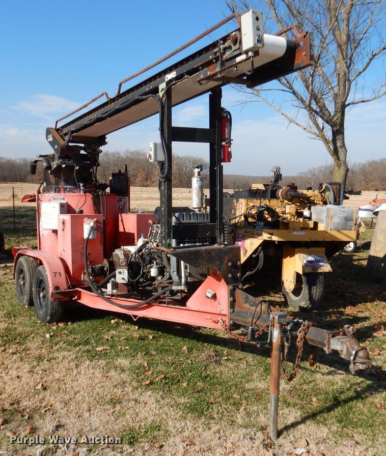 image for item DY9735 1999 Crafco SSI95DC  melter applicator