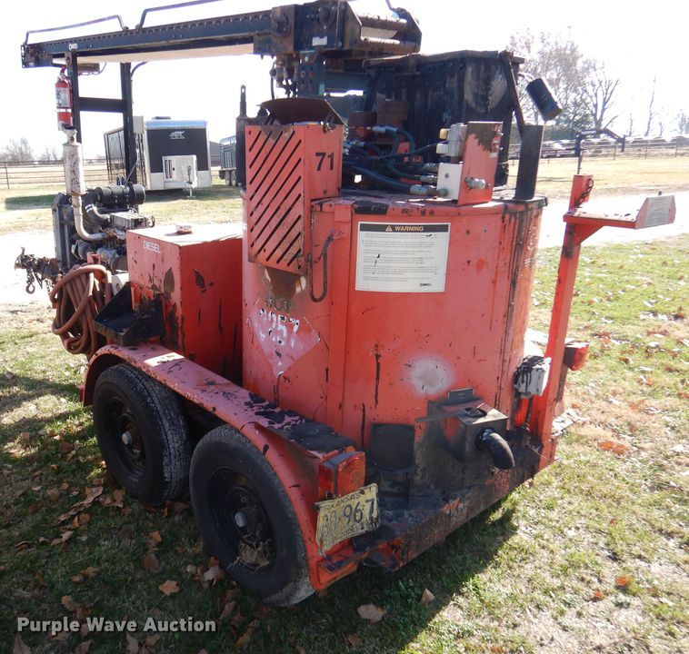 image for item DY9735 1999 Crafco SSI95DC  melter applicator