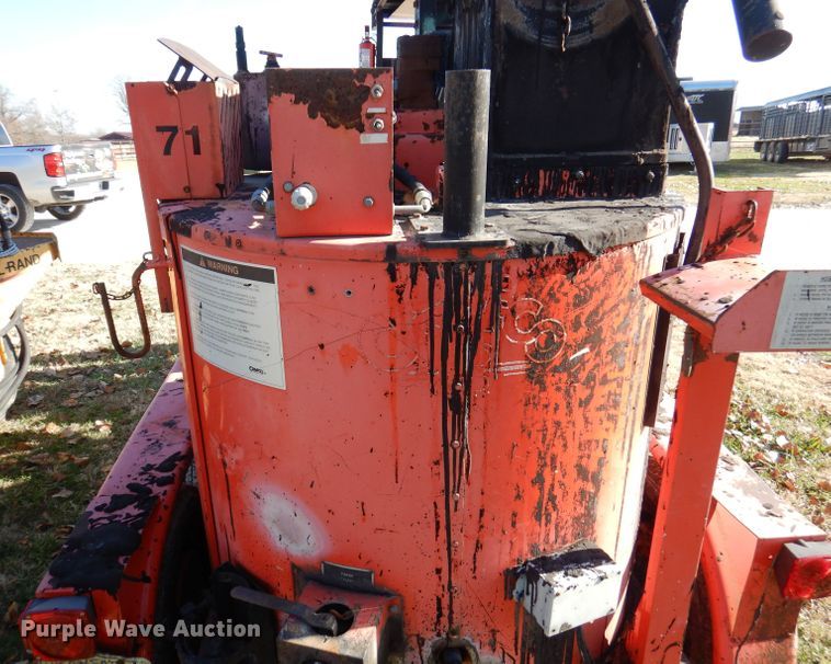 image for item DY9735 1999 Crafco SSI95DC  melter applicator