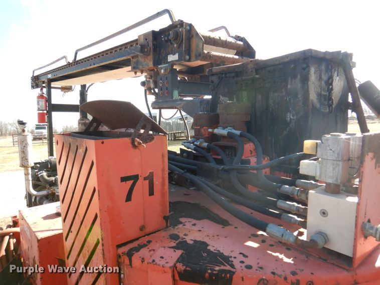 image for item DY9735 1999 Crafco SSI95DC  melter applicator