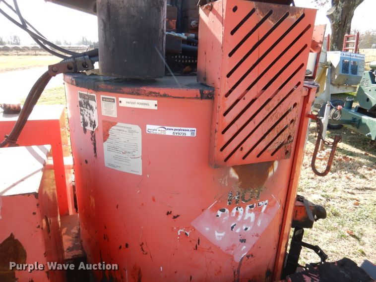 image for item DY9735 1999 Crafco SSI95DC  melter applicator