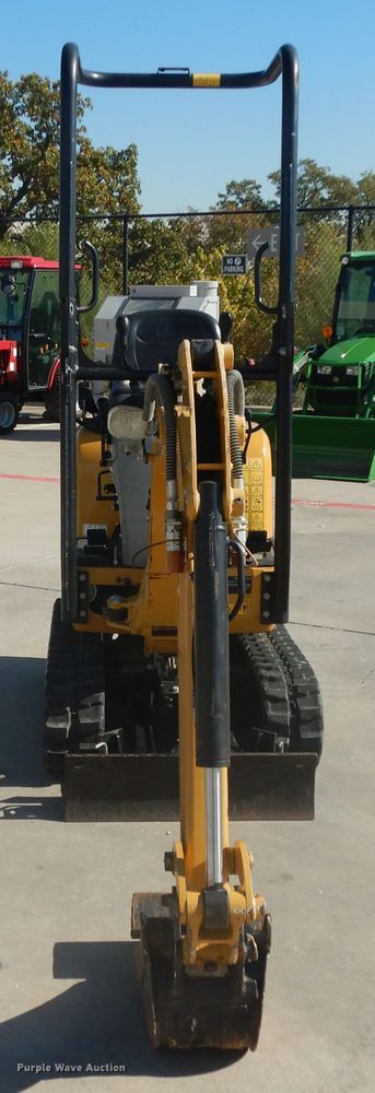 image for item ED9910 2016 Caterpillar 300.9D  mini excavator