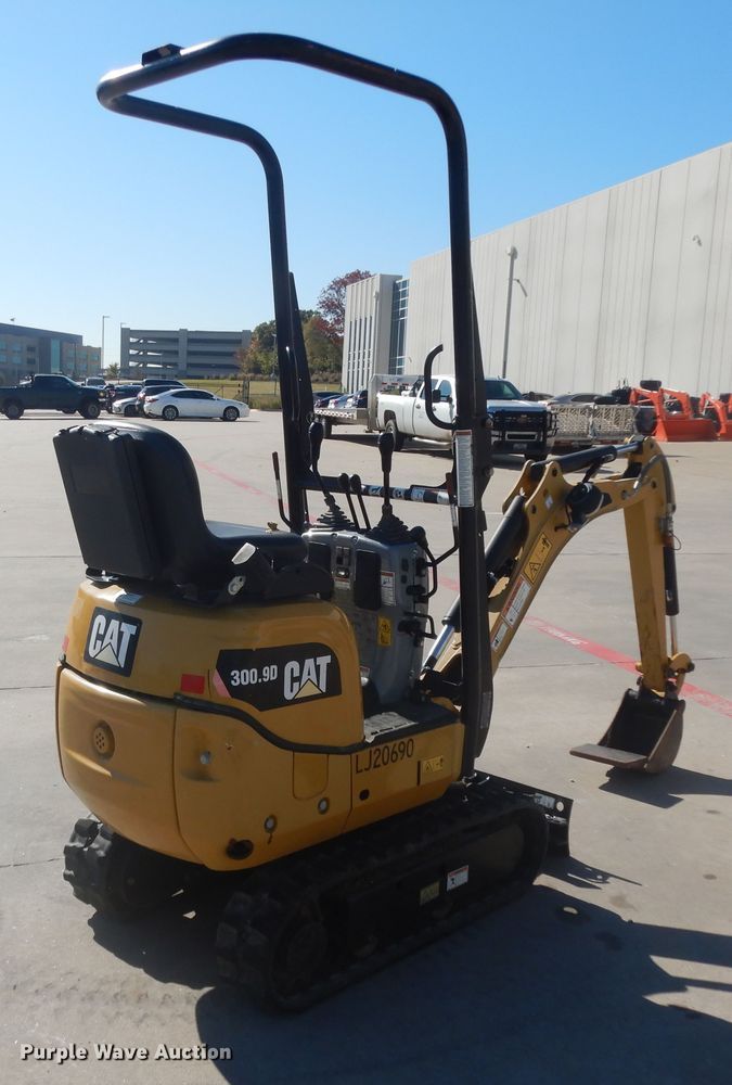 image for item ED9910 2016 Caterpillar 300.9D  mini excavator