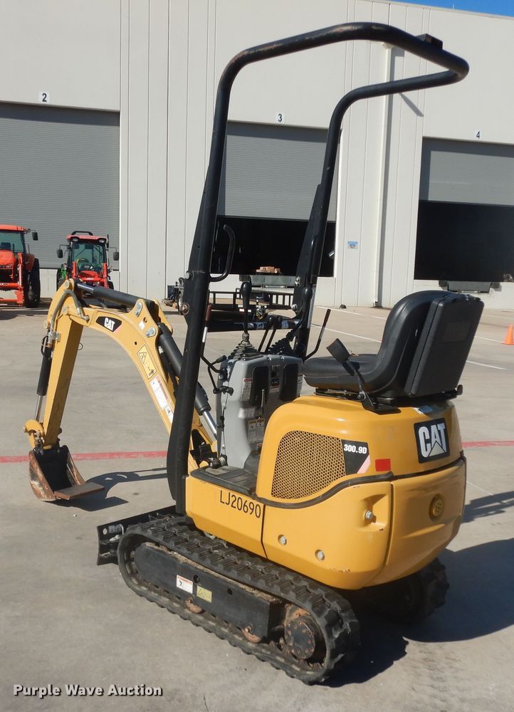 image for item ED9910 2016 Caterpillar 300.9D  mini excavator