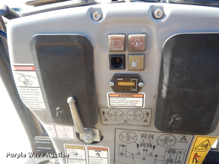 image for item ED9910 2016 Caterpillar 300.9D  mini excavator