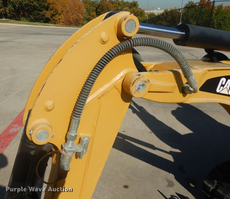 image for item ED9910 2016 Caterpillar 300.9D  mini excavator