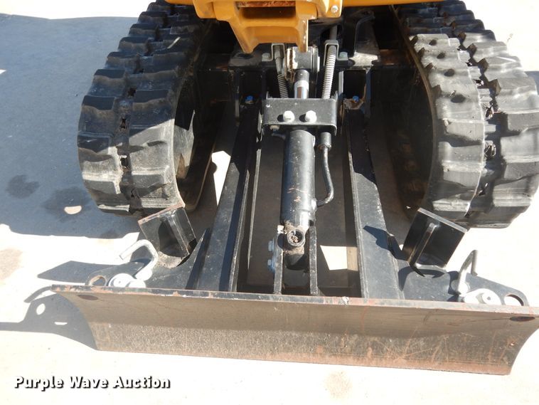 image for item ED9910 2016 Caterpillar 300.9D  mini excavator