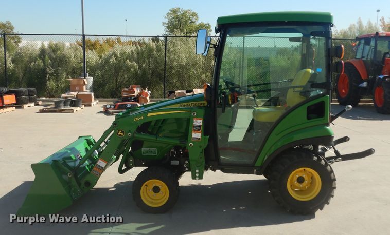 image for item ED9911 2019 John Deere 1025R  MFWD tractor