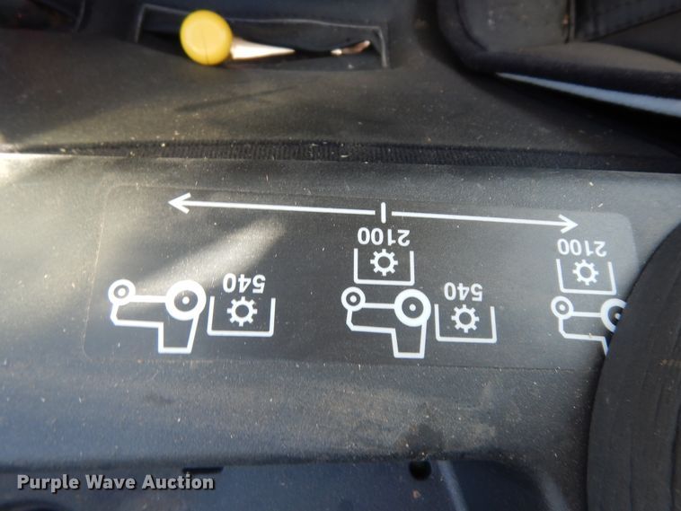 image for item ED9911 2019 John Deere 1025R  MFWD tractor