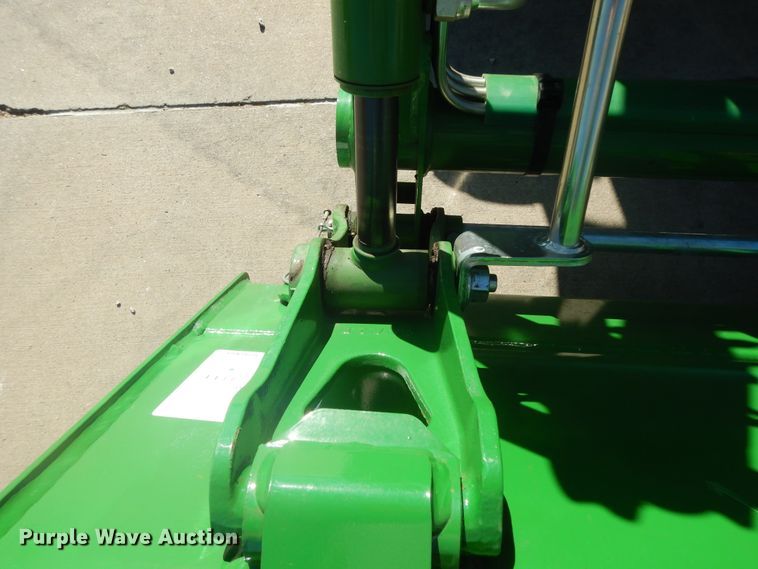 image for item ED9911 2019 John Deere 1025R  MFWD tractor