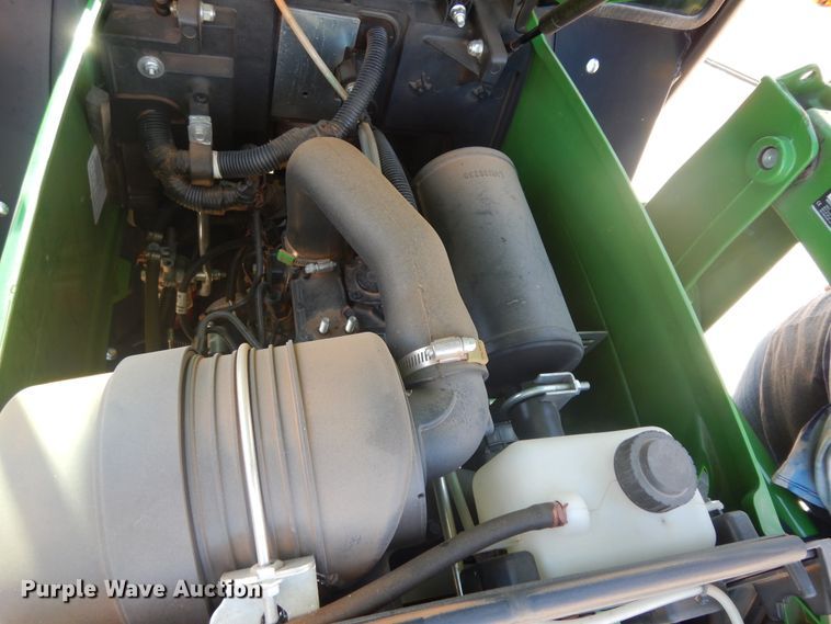 image for item ED9911 2019 John Deere 1025R  MFWD tractor