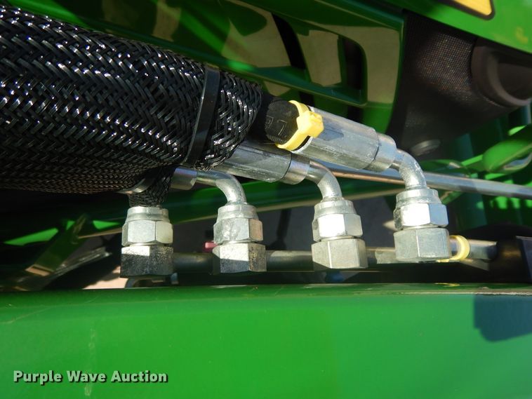 image for item ED9911 2019 John Deere 1025R  MFWD tractor