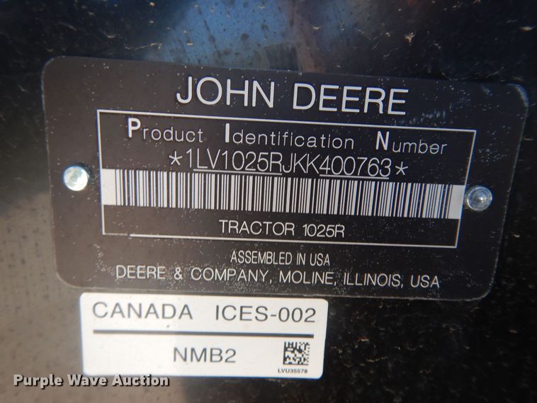 image for item ED9911 2019 John Deere 1025R  MFWD tractor