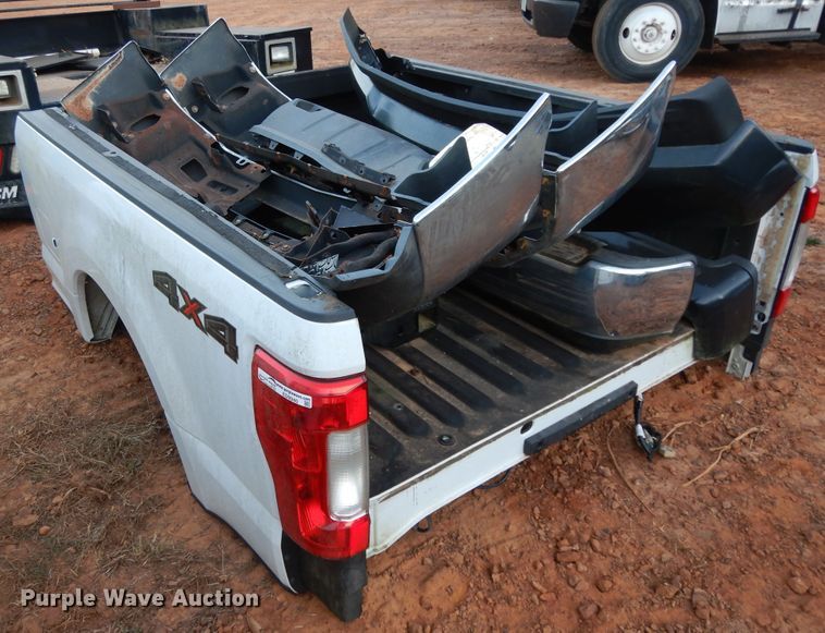 image for item ED9940 Pickup truck bed