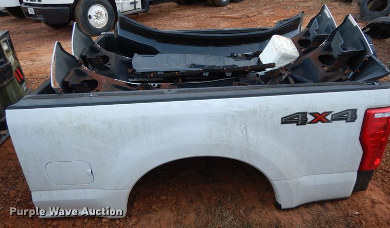 image for item ED9940 Pickup truck bed